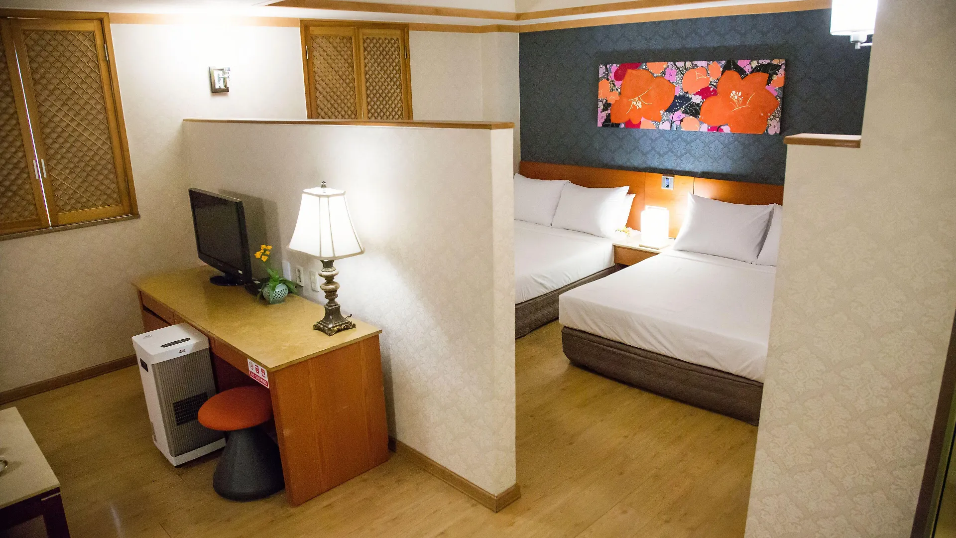 Hound Hotel Incheon Airport 3*,  South Korea