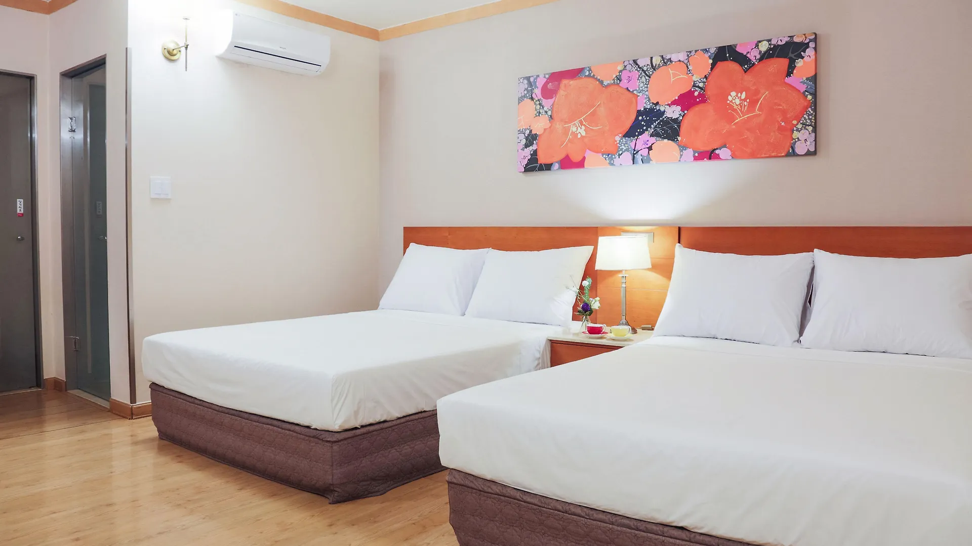 Hound Hotel Incheon Airport 3*,  South Korea