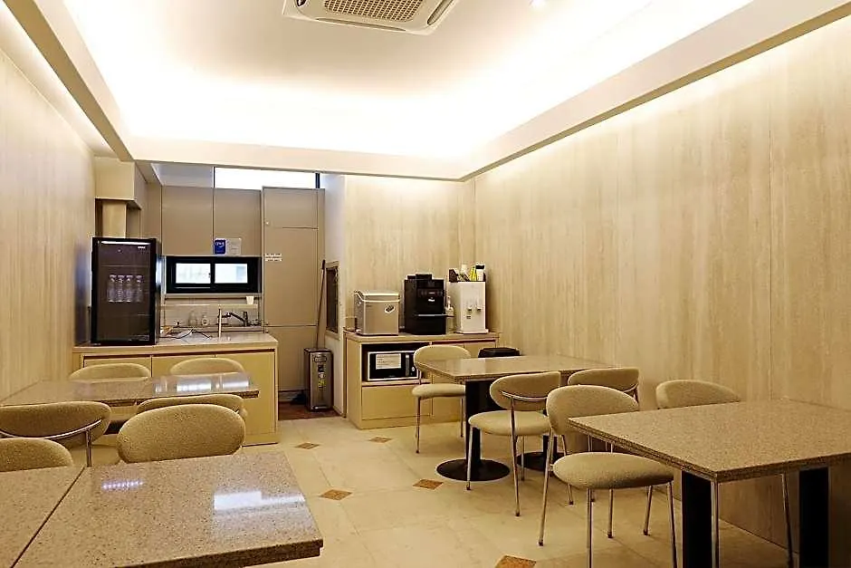 Hound Hotel Incheon Airport