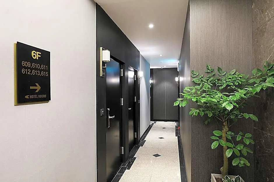 Hound Hotel Incheon Airport 3*,