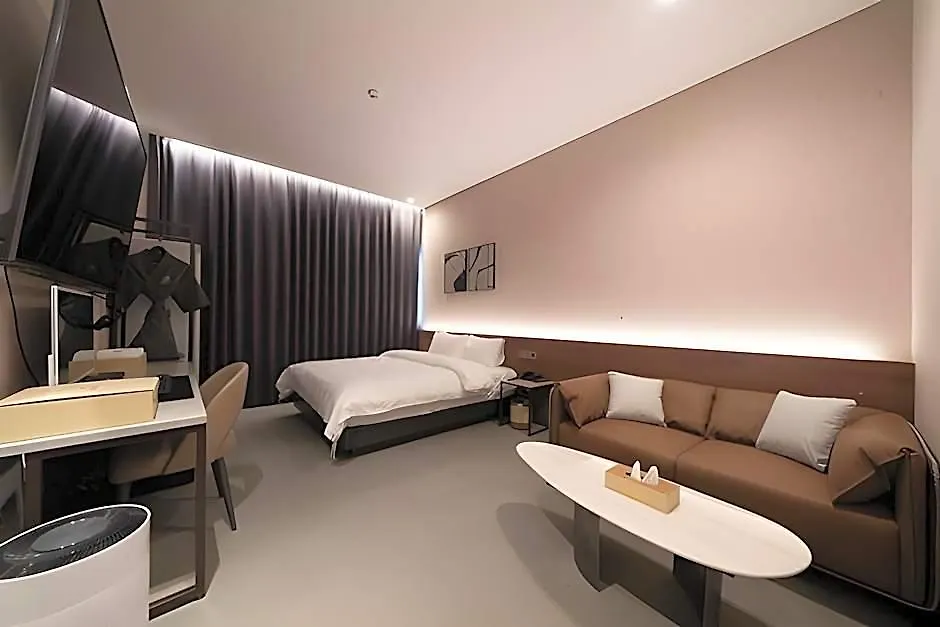 ***  Hound Hotel Incheon Airport South Korea