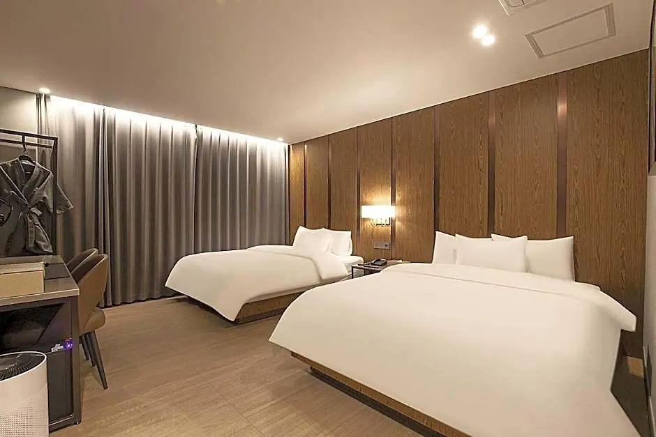 Hound Hotel Incheon Airport