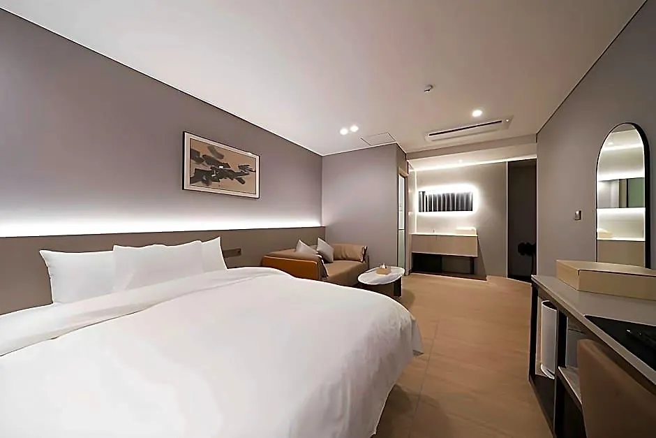 Hound Hotel Incheon Airport