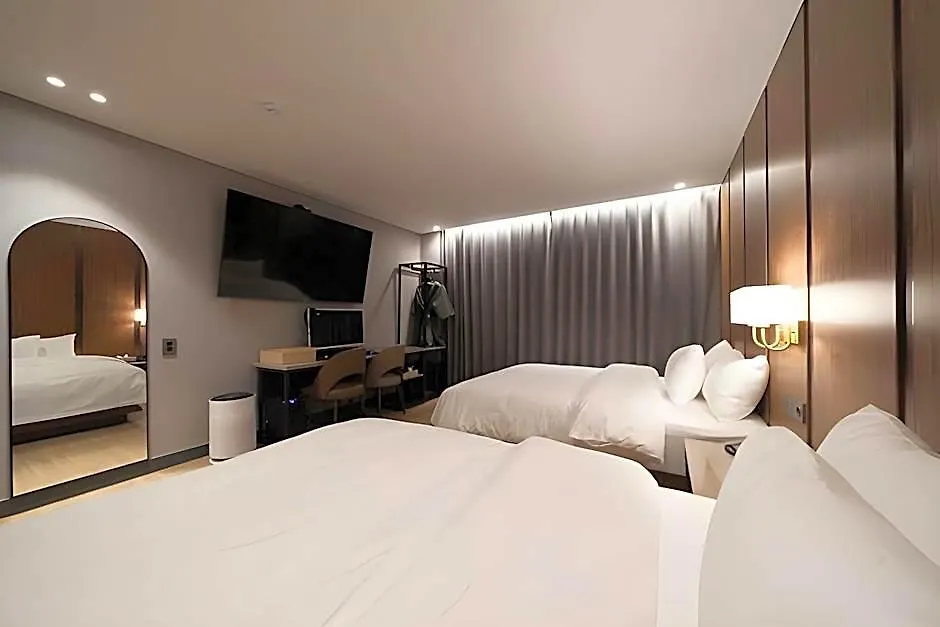 Hound Hotel Incheon Airport