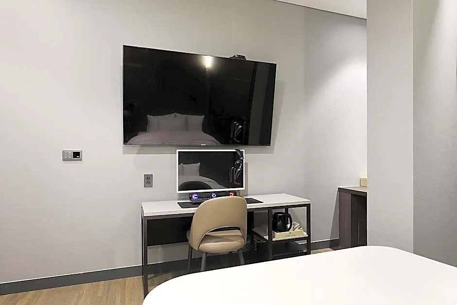 ***  Hound Hotel Incheon Airport South Korea