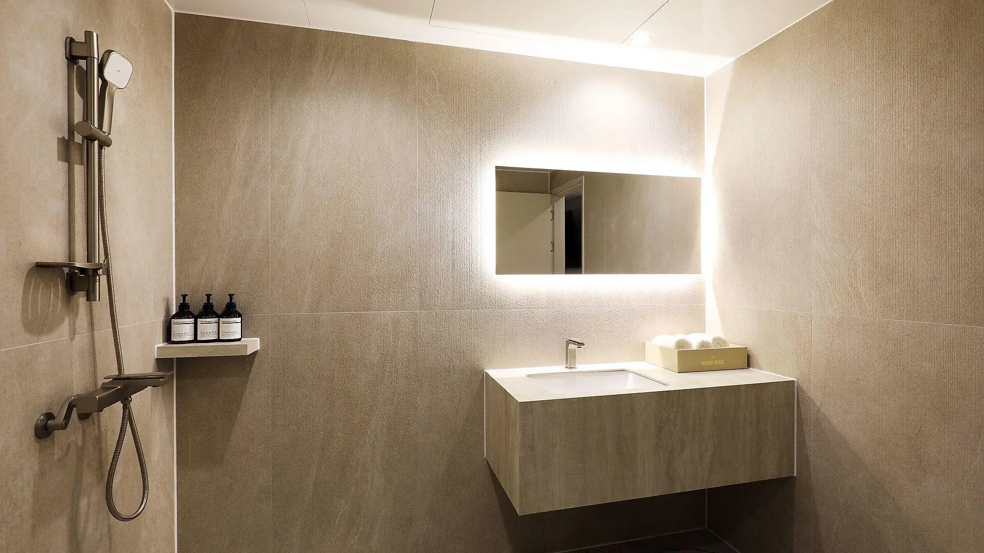 Hound Hotel Incheon Airport South Korea