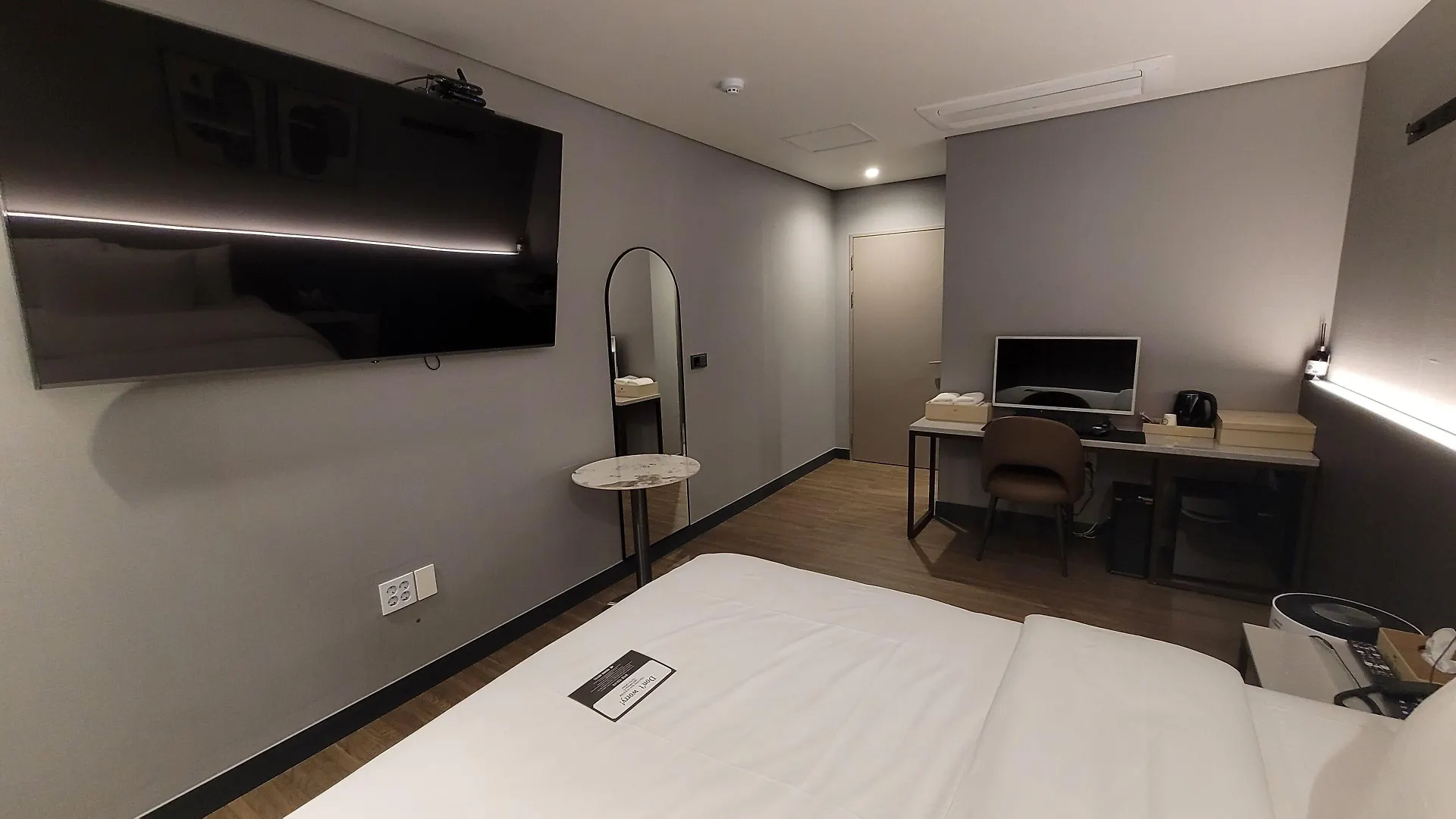 Hound Hotel Incheon Airport 3*,