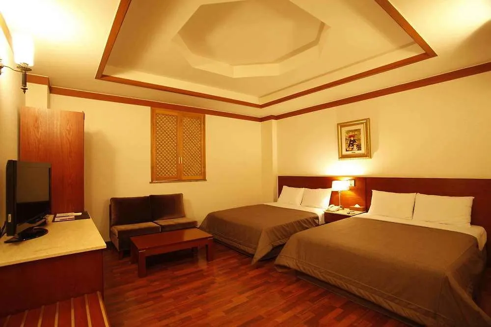 Hound Hotel Incheon Airport