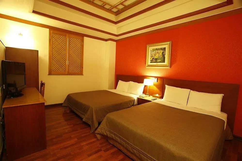 Hound Hotel Incheon Airport